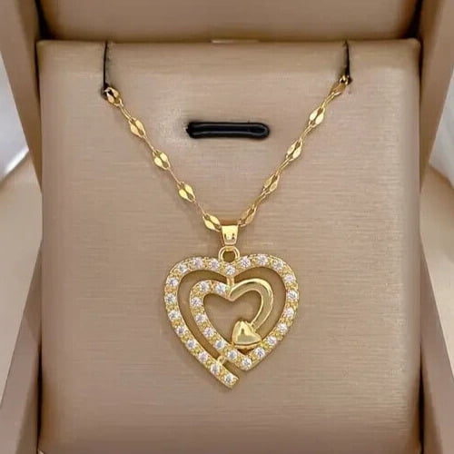 Round Cut Women's Heart Pendant 2.00Ct Simulated Diamond 14K Yellow Gold Plated