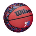 thumbnail image 2 of Baloncesto WILSON Equipo de la NBA Graffiti Philadelphia 76ers Sz 7, 2 of 7