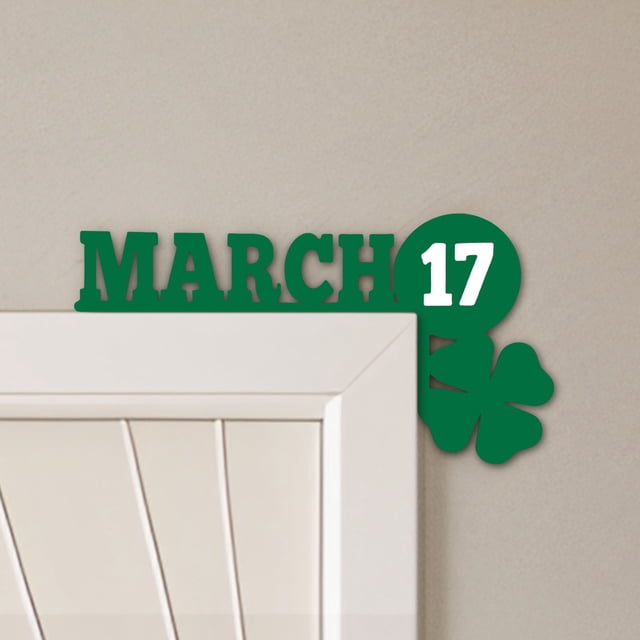 Wooden Corner Decoration For St. Patrick's Day Door Frame