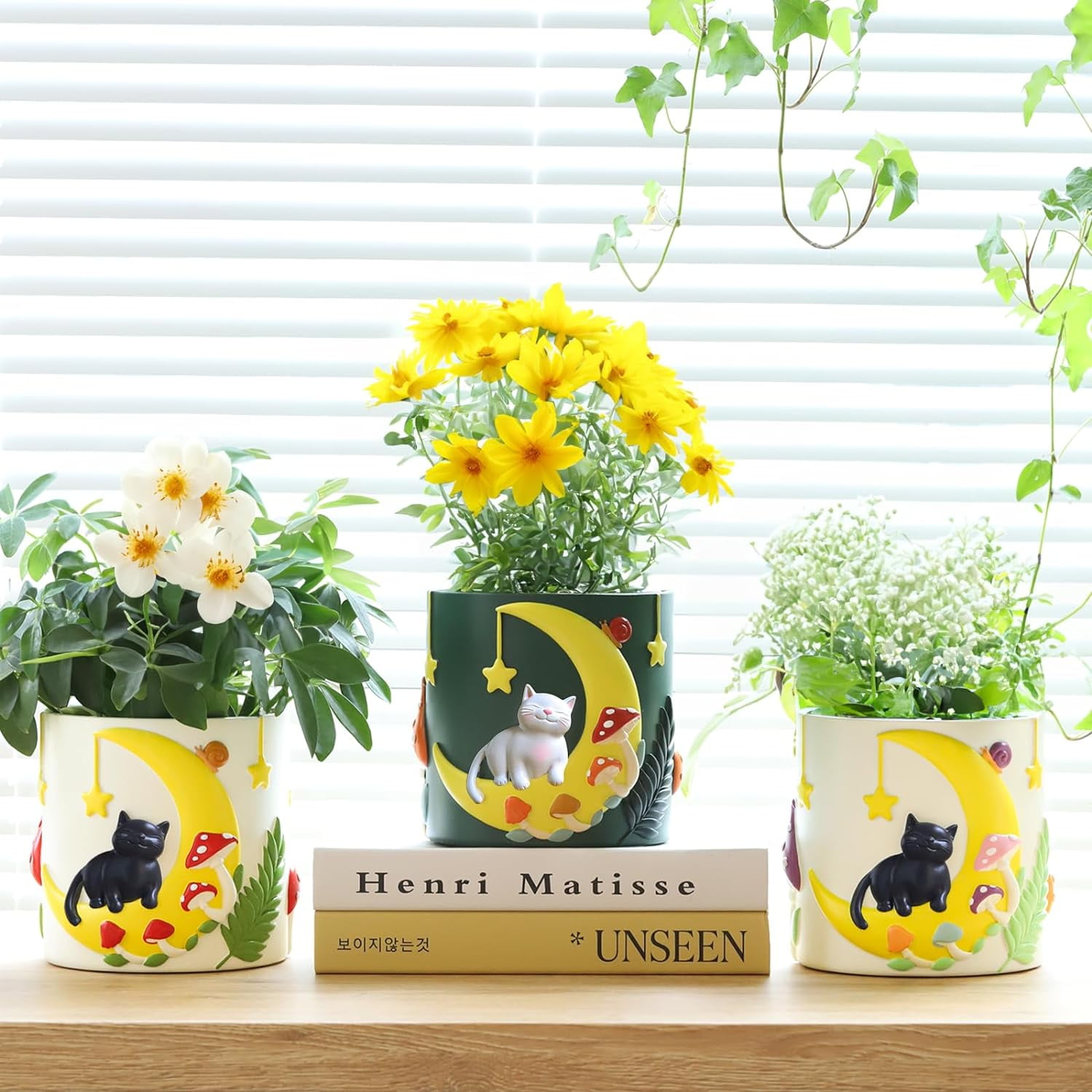 GUGUGO Moon Cat Flower Pots, Cute Unique Rainbow Planter with Drainage, Vintage Retro Mushroom Flower Plant pots for Indoor Plants, Eclectic Succulent Gardening Pot for Home Décor (A, 5Inch)