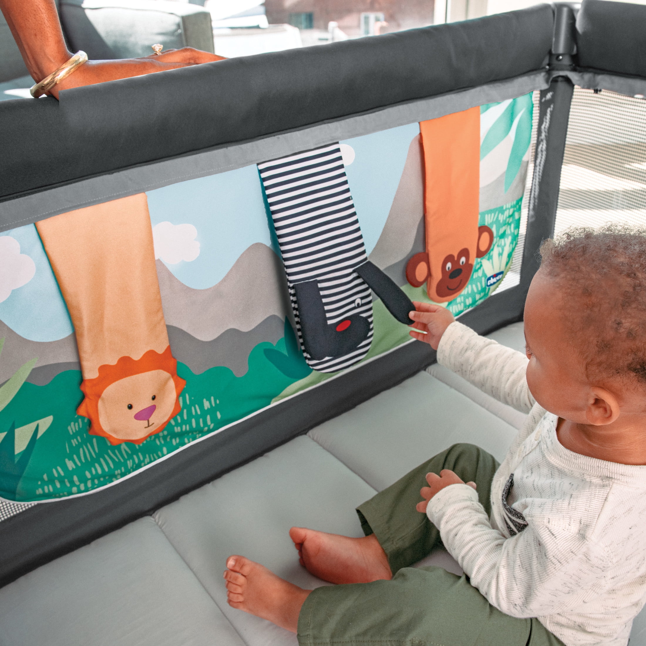 Chicco Dash Playard Play Panel - Safari (Multi)