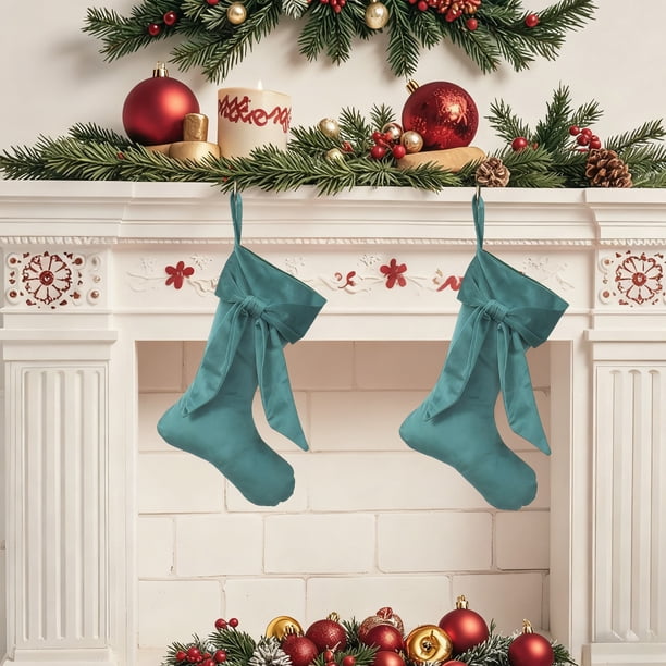 Adorno navideño colgante para árbol con forma de calcetines de terciopelo anudados, con detalle de cuerda, Rkxzt