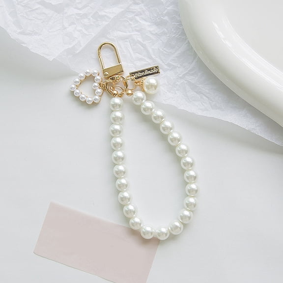 Elegant Women's Pearl Keychain Golden Car Key Holder Heart Shaped Backpack Accessory Key Ring Hanger Unique For Loved Ones