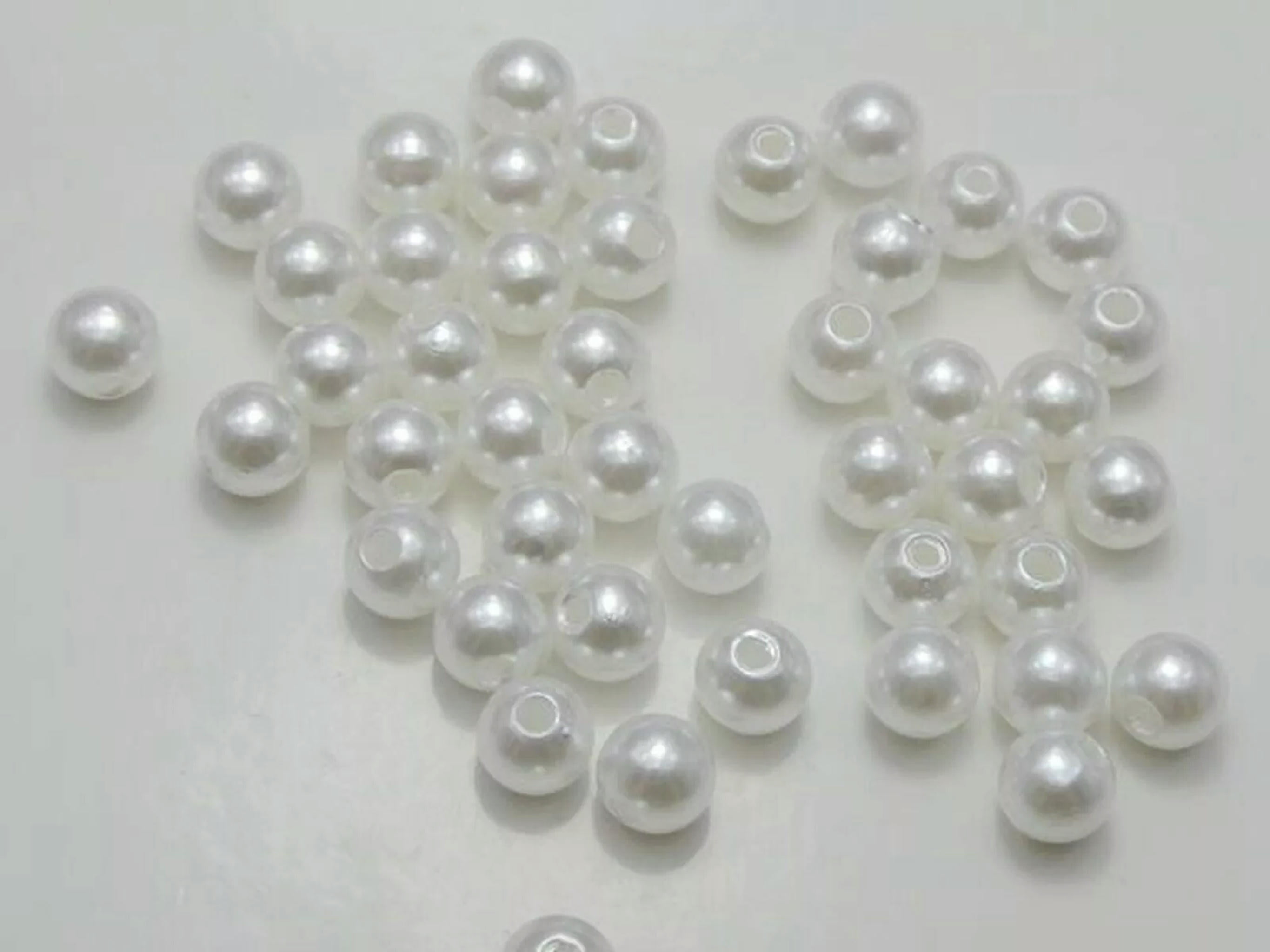 EOEMY 1000 Pcs 8mm Plastic Faux Pearl Round Beads Pure White Imitation Pear