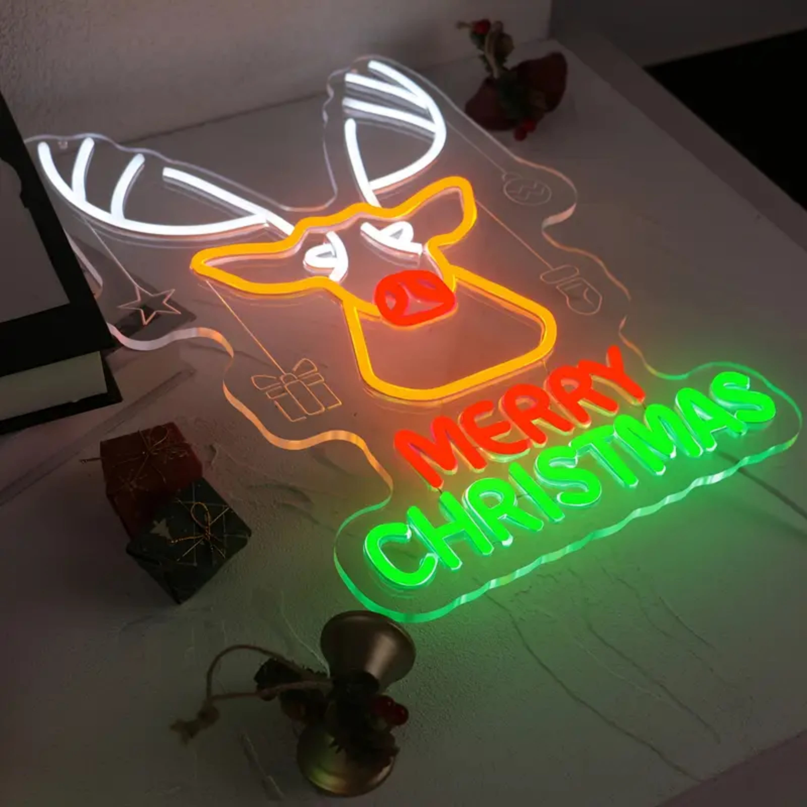 UPONRAY Christmas Reindeer Neon Signs, 17.7"*13" Dimmable & USB-Powered LED Neon Light, Stylish Wall Decor for Christmas Tree, Bed Room, Living Room, Party, Bar