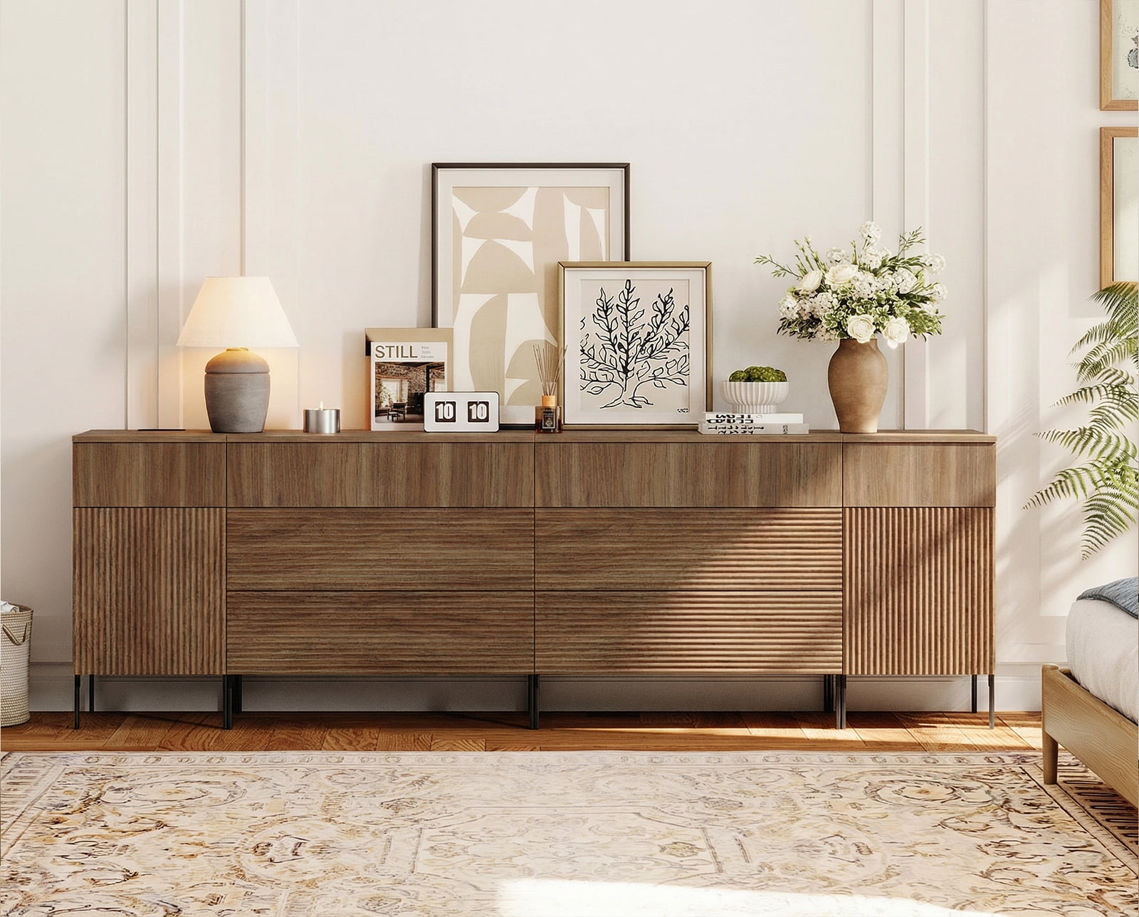 94.5" Modern Wood 8-Drawer Dresser with Reeded Design, Minimalist Dresser Organizer Storage With Charging Station for Bedroom,Living room, Entryway