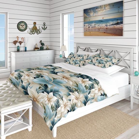 Designart "Symphony Of The Coastal Tropics II" Blue Tropical Bedding Covert Set - Tropical Bed Set With 2 Shams