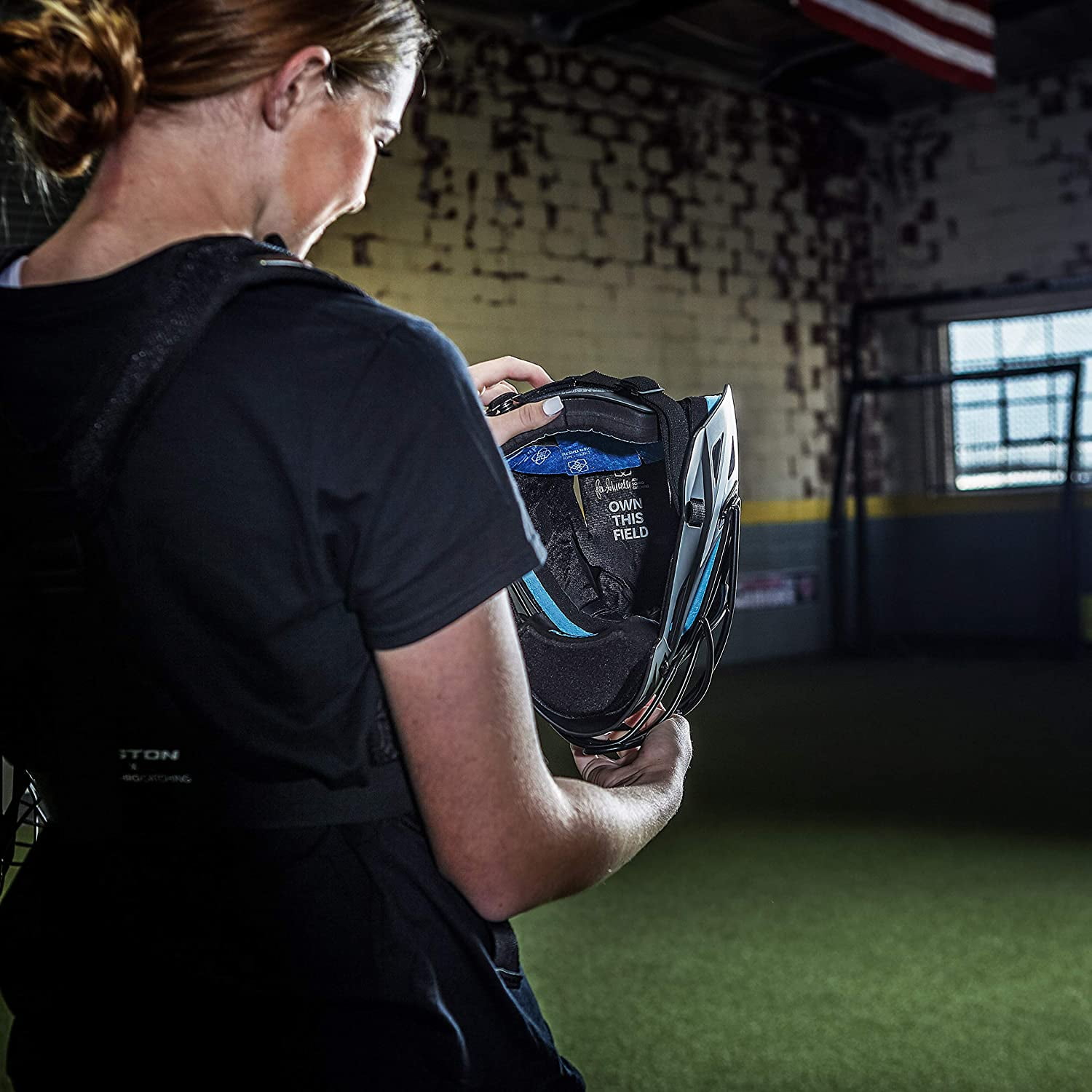 Easton Jen Schro The Very Best Fastpitch Catcher's Helmet (L) | Black | Large