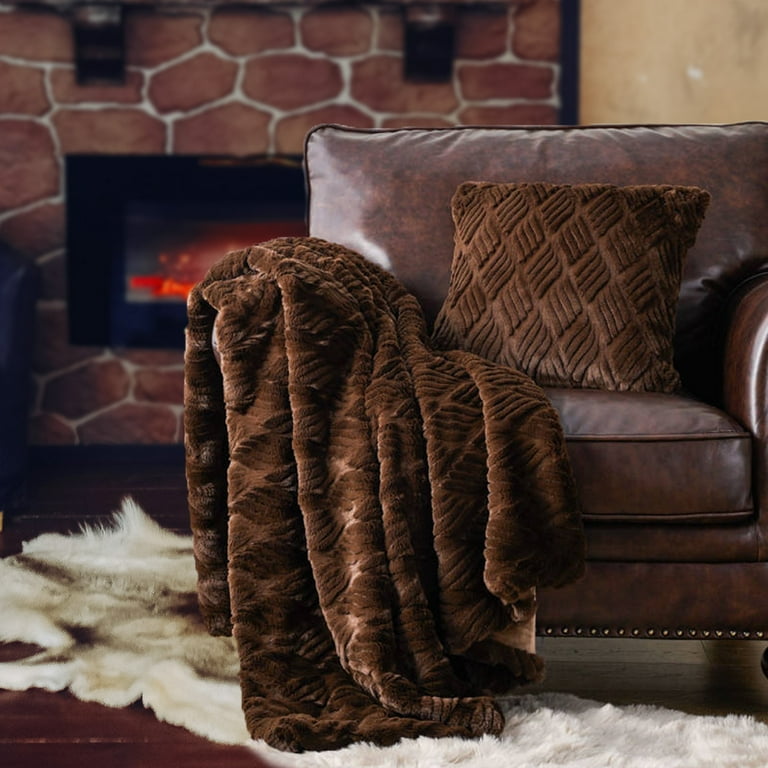 Battilo Faux Fur Blanket and Pillow Set Large Faux Fur Blanket