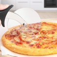 thumbnail image 3 of Cortador de pizza de acero inoxidable MACHAO hoja de 10 cm de diámetro, 3 of 5
