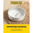 thumbnail image 2 of Cuenco para perro Peanuts 17 cm Snoopy con diseño de hueso – loza, 2 of 6