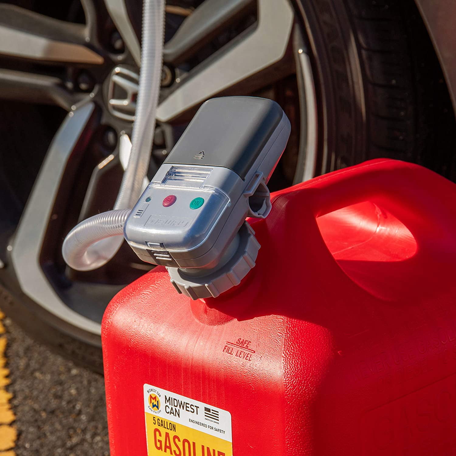 Deway Automatic Fuel Transfer Pump with Auto-Stop, AA Battery Powered