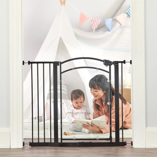 Puerta de seguridad para bebés Regalo Insight™, incluye puerta transparente, kit de extensión, kit de montaje a presión, copas de pared y kit de montaje