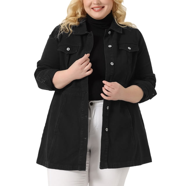 chaqueta de mezclilla para mujer de talla grande agnes orinda con botones y mangas largas 1x negra, vista frontal centrada sobre torso de modelo con suéter negro y pantalón blanco; mezclilla negra con botones plateados al frente, bolsillos de pecho con solapa, costuras visibles y mangas largas ligeramente remangadas, corte recto favorecedor adecuado para uso diario y combinaciones informales o más formales.