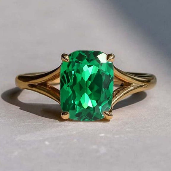 Solitaire Cushion Cut Emerald Engagement Ring, Split Shank Bnad Ring, Minimalist Anniversary Ring, May Birthstone Ring, Handmade Jewelry, Nature Inspired Ring
