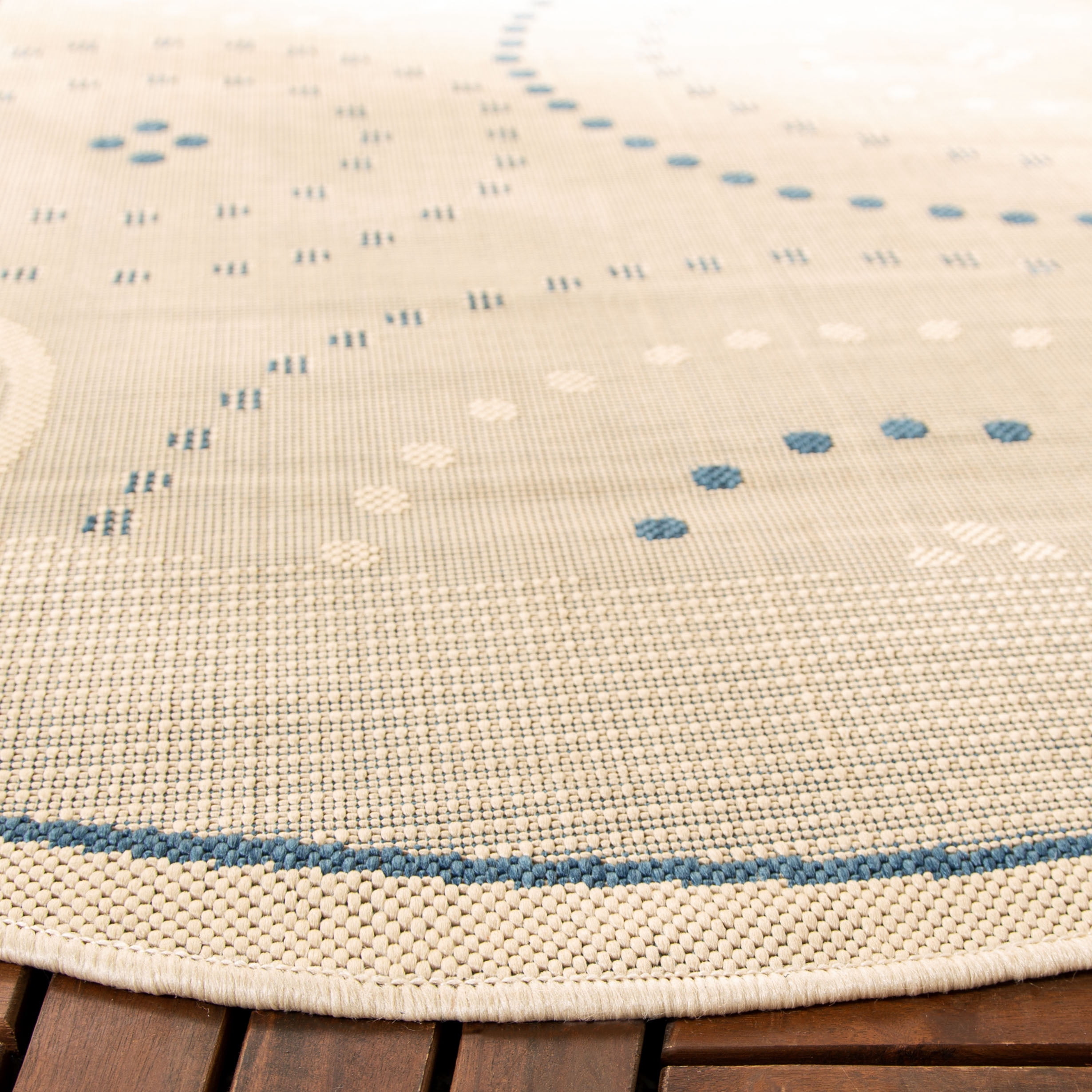 Safavieh Courtyard Hugo Oriental Indoor/Outdoor Area Rug, Natural/Blue, 6'7" x 6'7" Round