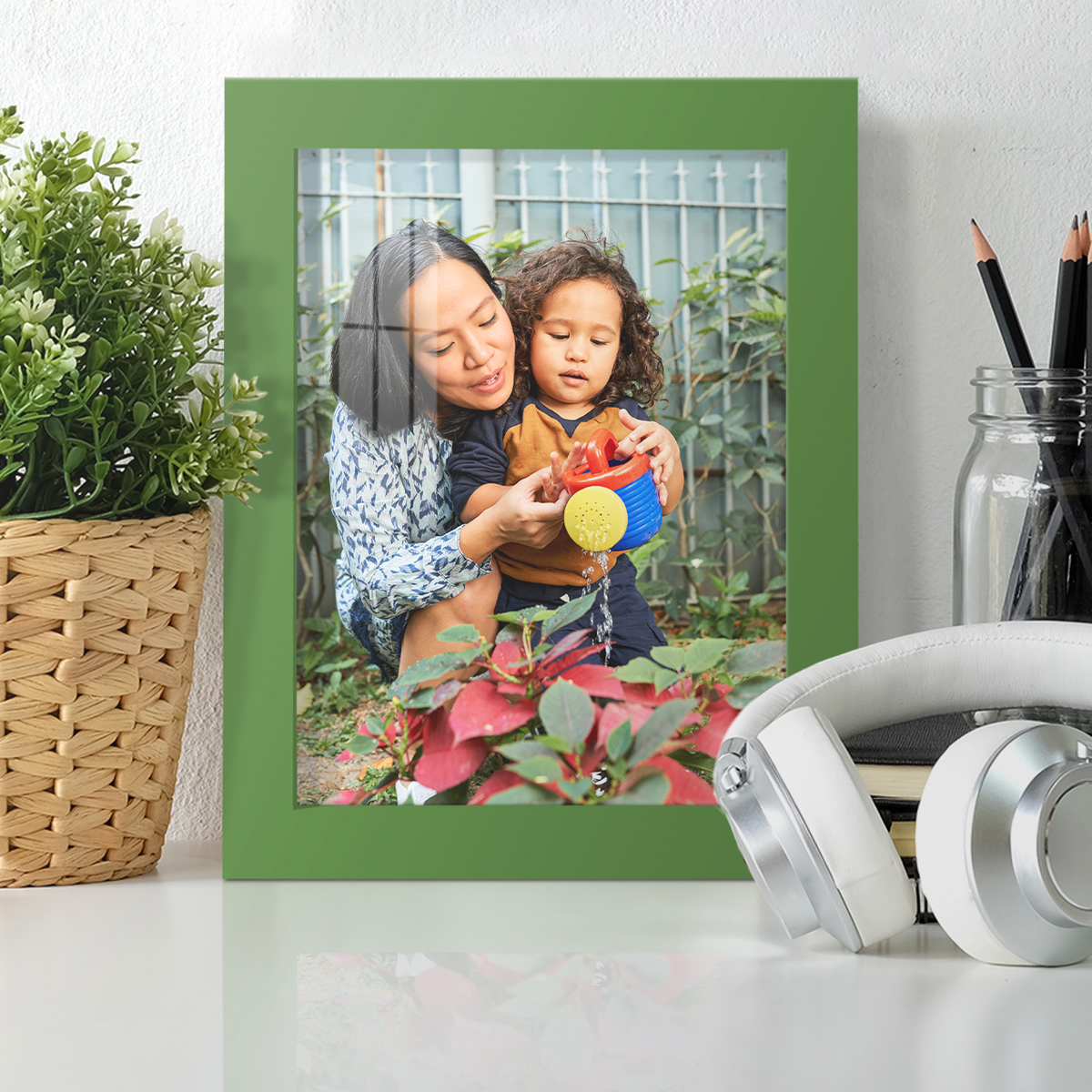 Modern Real Wood 6x8 inch Picture Frame in Green