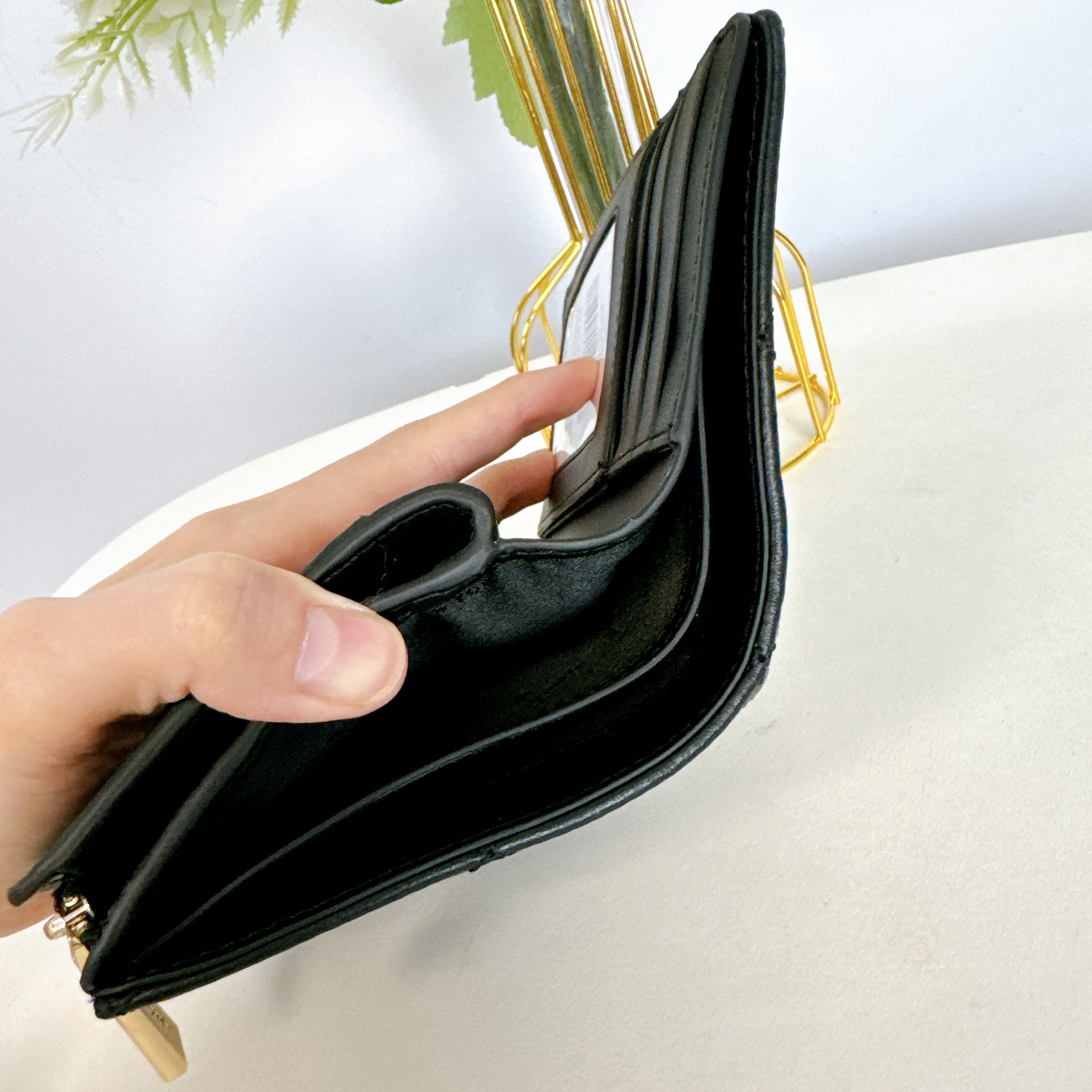 Kate Spade KG424 Carey Medium Compact Bifold Wallet IN Black