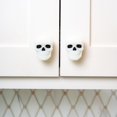 thumbnail image 3 of Fundas decorativas para pomos de armario Knobēz Skull, paquete de 12, 3 of 9
