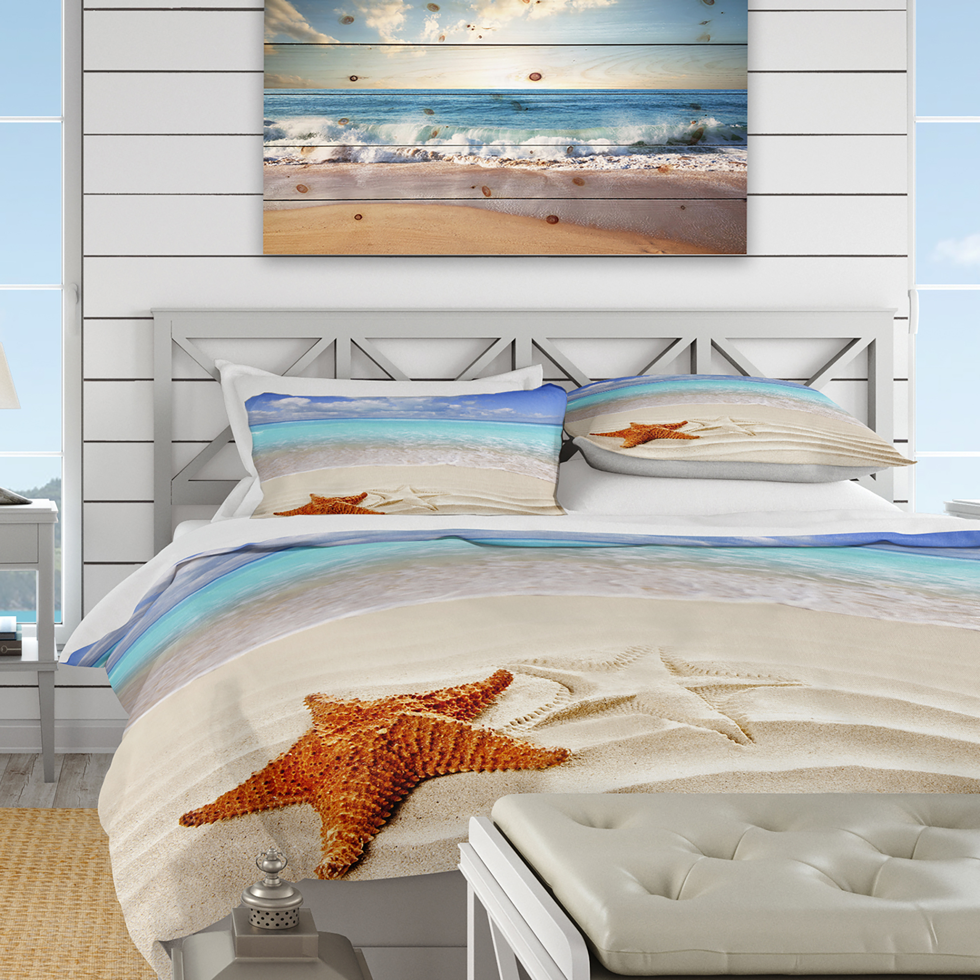 Designart 'Brown Starfish on Caribbean Beach' Beach Duvet Cover Set