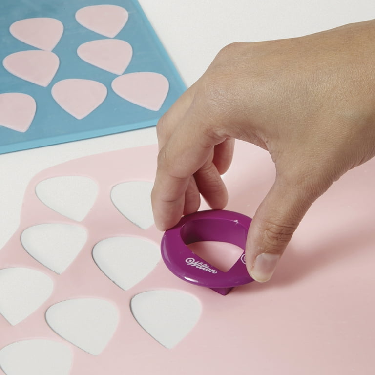 Wilton Gum Paste and Fondant Flower Cutter Set, 28-Piece - Walmart.com
