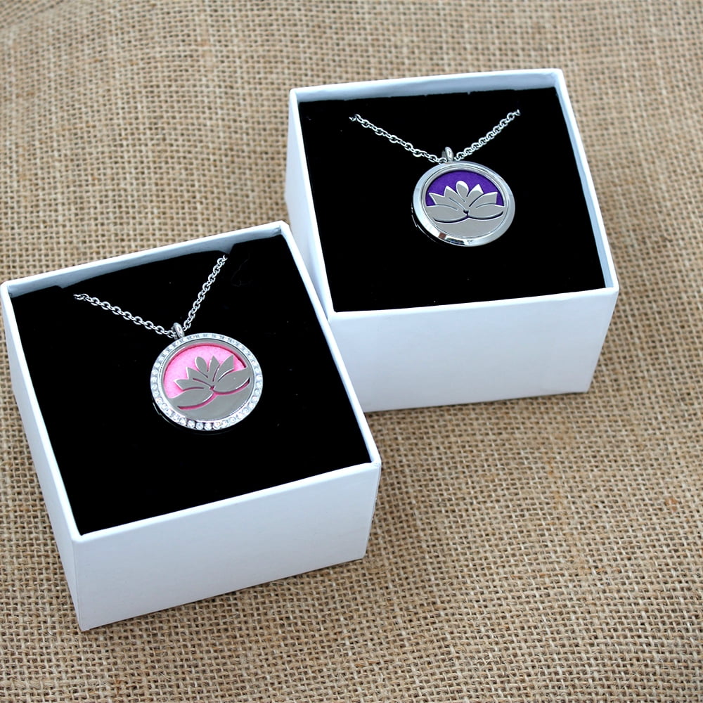 Silver Lotus Flower Aromatherapy Necklace Oil Lockets Jewelry Essential Oil Diffuser Necklace with Gift Box