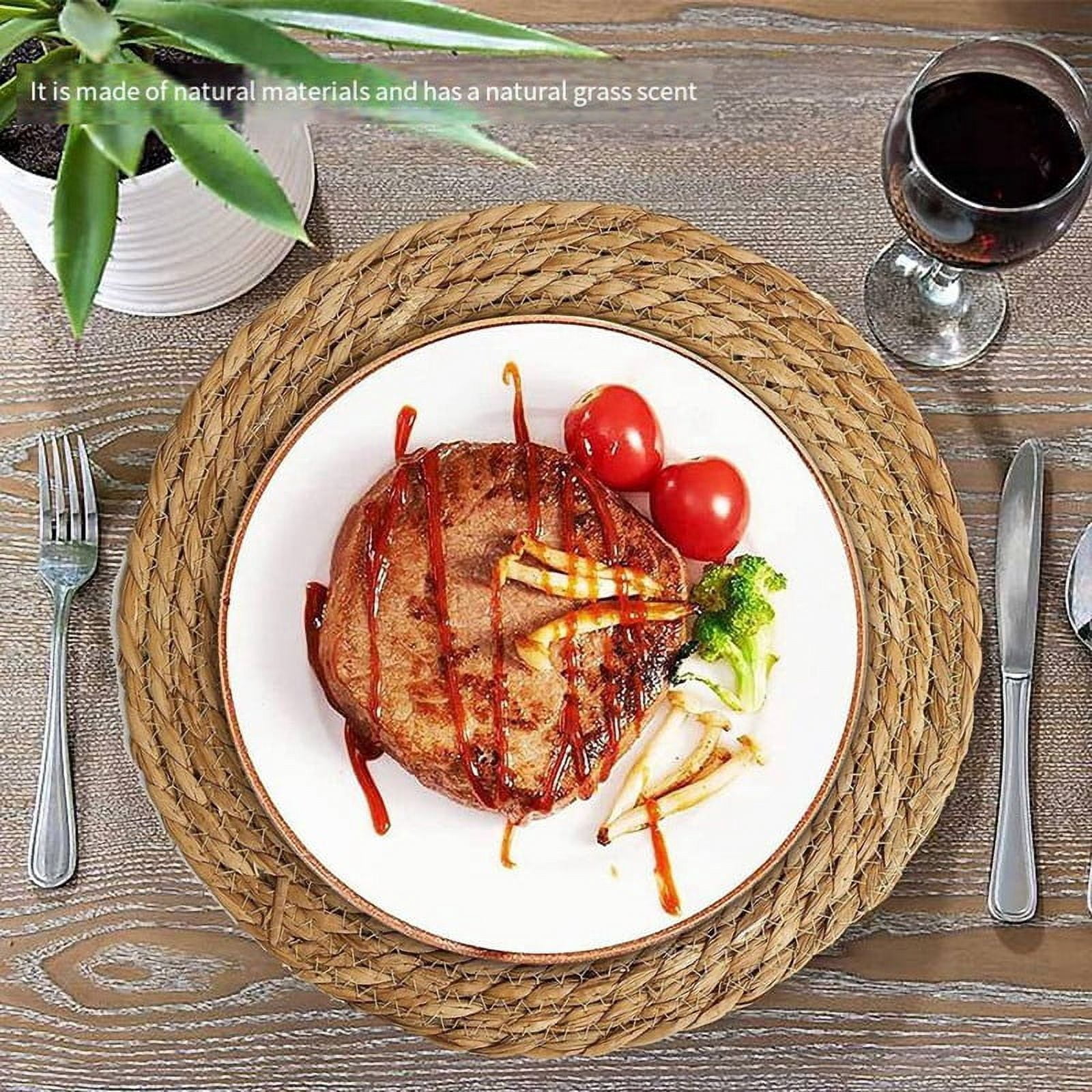 Natural Water Hyacinth Placemats Set of 8, Heat Resistan T Rattan Woven Mats for Outdoor Dining