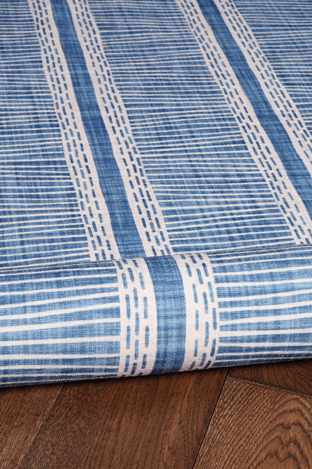 Wallen 2' x 8' Washable Runner, Ivory and Blue