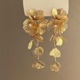 thumbnail image 7 of SmartBy 1 Pair Women Drop Earrings Retro Style Flower Shape Sparkling Cubic Zirconia Inlaid Tassel Earrings Jewelry Gift, 7 of 7