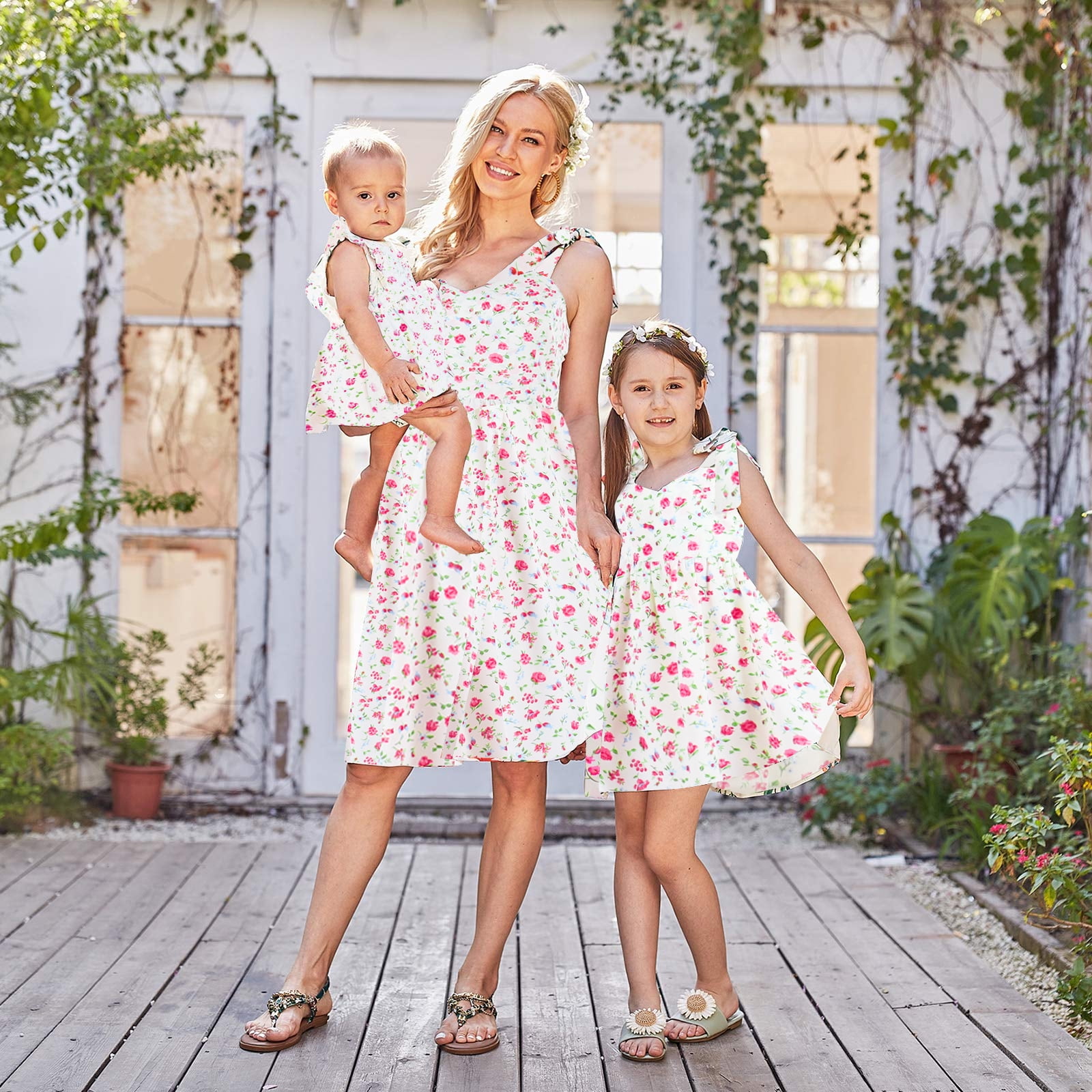 casual mother daughter dresses IBTOM CASTLE Mommy and Me Matching Outfits Floral Sleeveless Spaghetti Strap V Neck Sunflower Beach Dress for and 2 Years White Flower Style:Unlined Bodice BACKLESS DRESS matching mommy and me outfits V-Neck Flowy Long Sleeve * Mens short sleeve