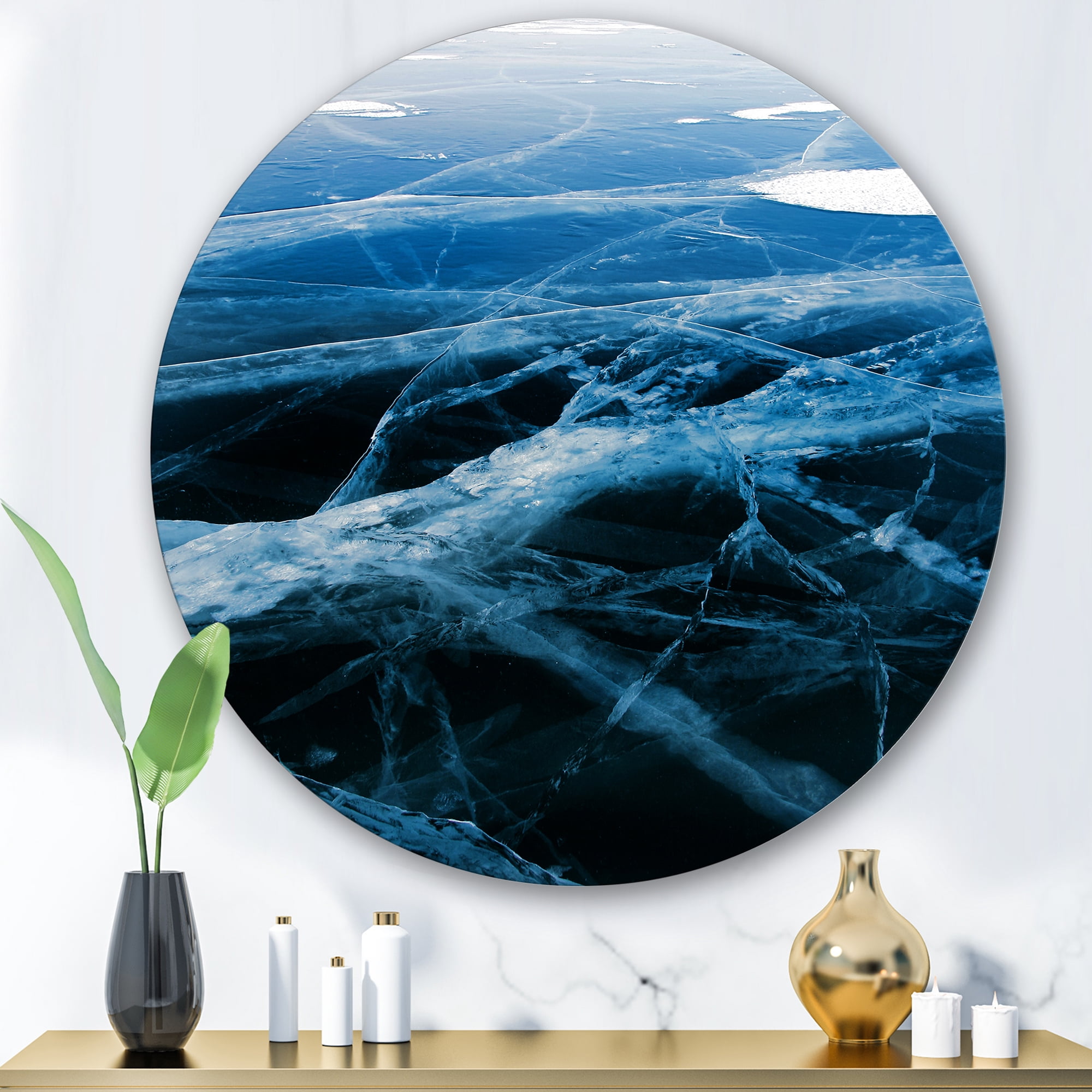 Designart 'White and Blue Ice Structure II' Modern Circle Metal Wall Art 29x29 - Disc of 29