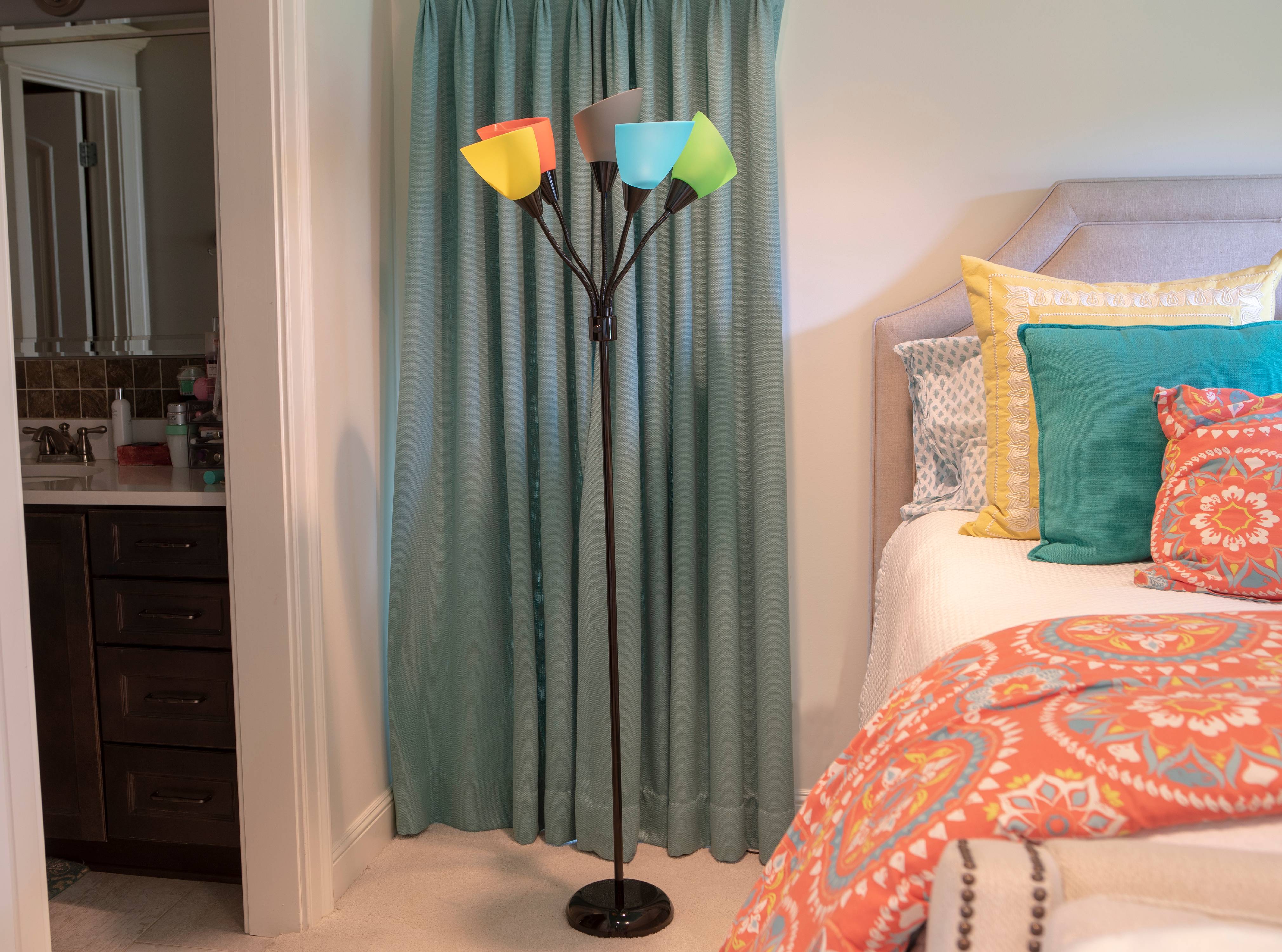 Mainstays 5-Light Multi Head Floor Lamp, Black with Multi Color Shade, Metal Material