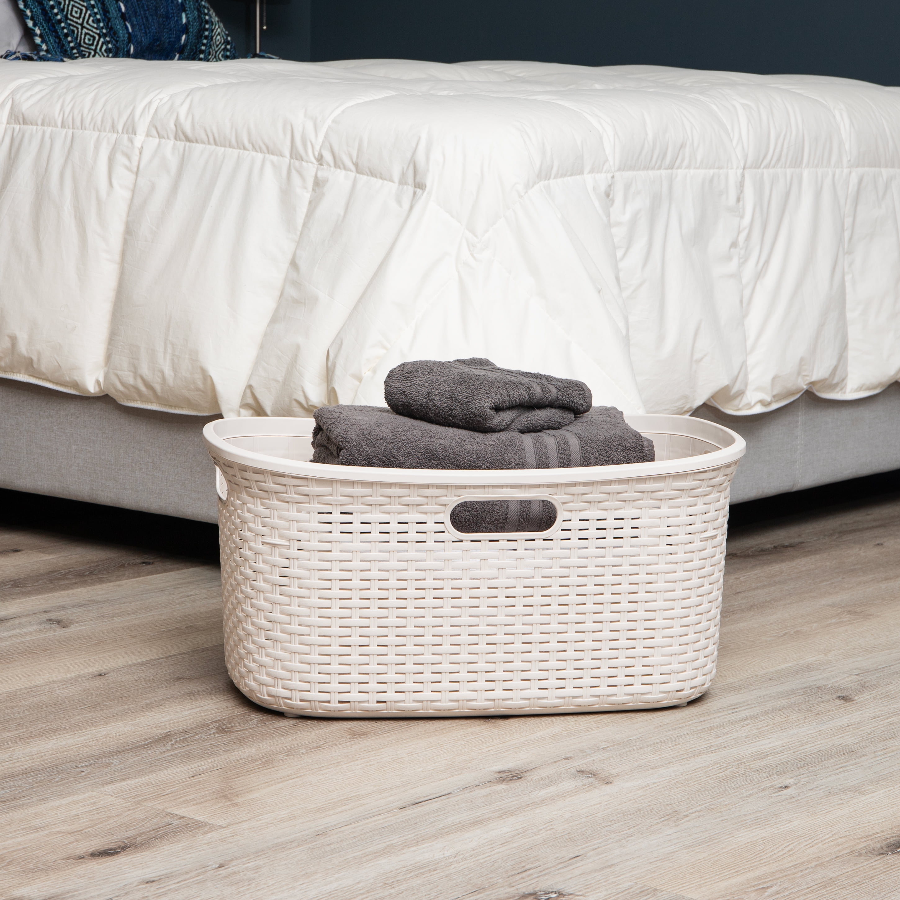 Mind Reader 40L Laundry Basket, Clothes Hamper, Lid, Wicker Design, Plastic, 23"L x 14.5"W x 11"H, Set of 2, Ivory