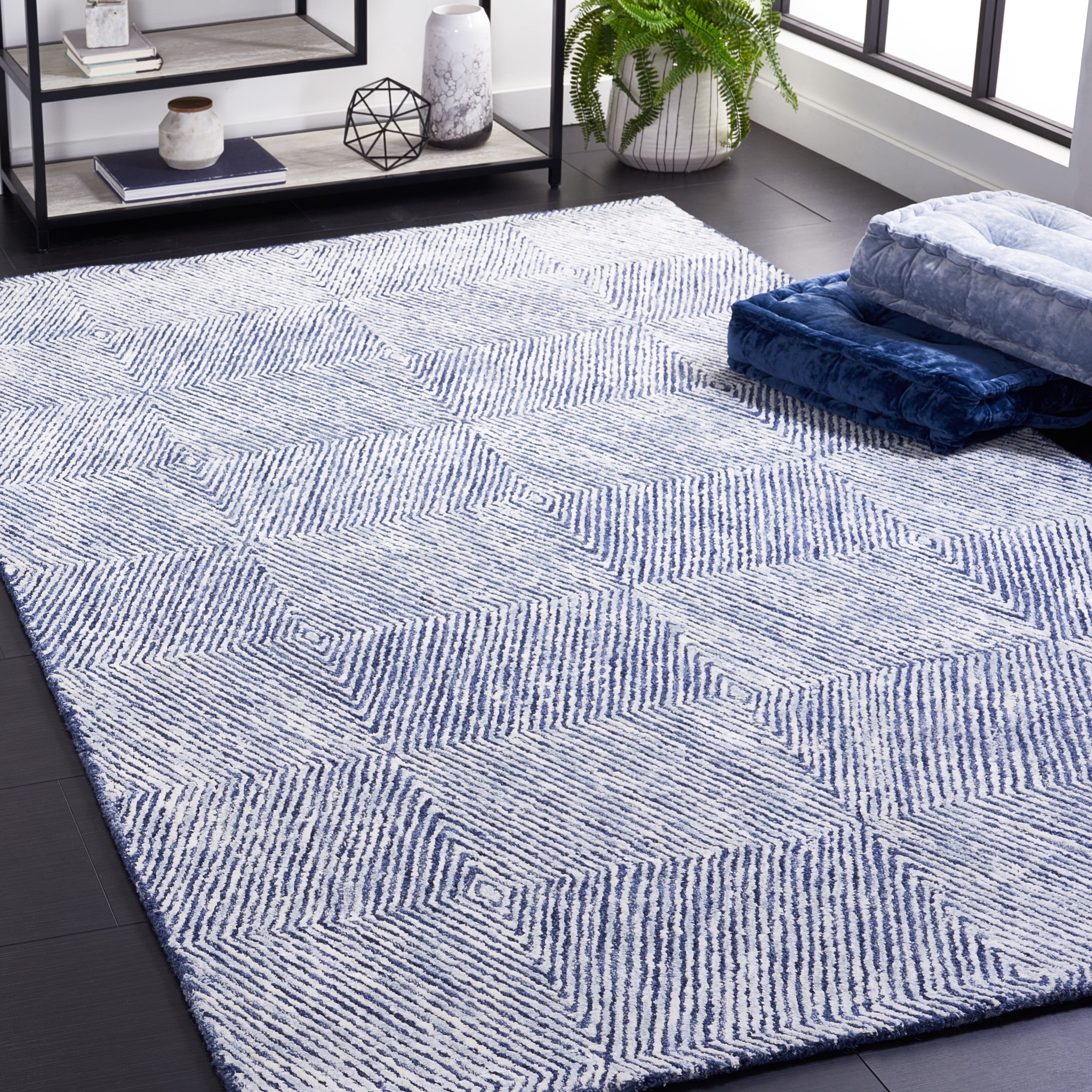SAFAVIEH Soho Lauren Abstract Area Rug, Navy/Ivory, 5' x 8'