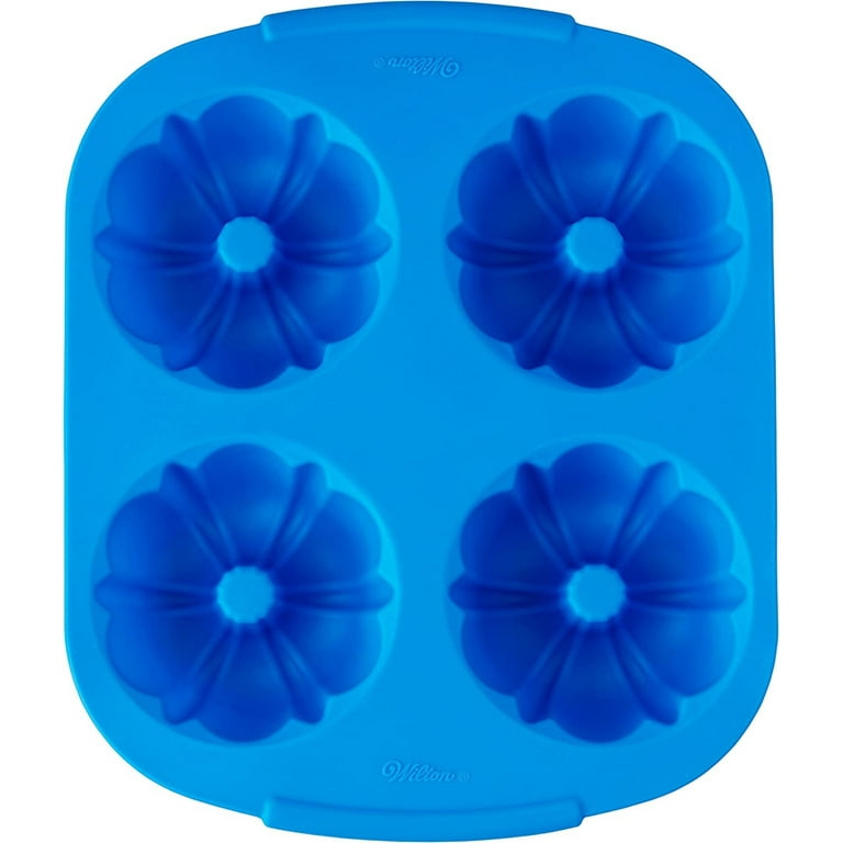 Wilton Easy Flex Silicone Muffin Pan, 6 Cavity