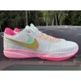 thumbnail image 1 of Nouveau Nike LeBron 20 Time Machine Taille 18 (DJ5423-300), 1 of 11