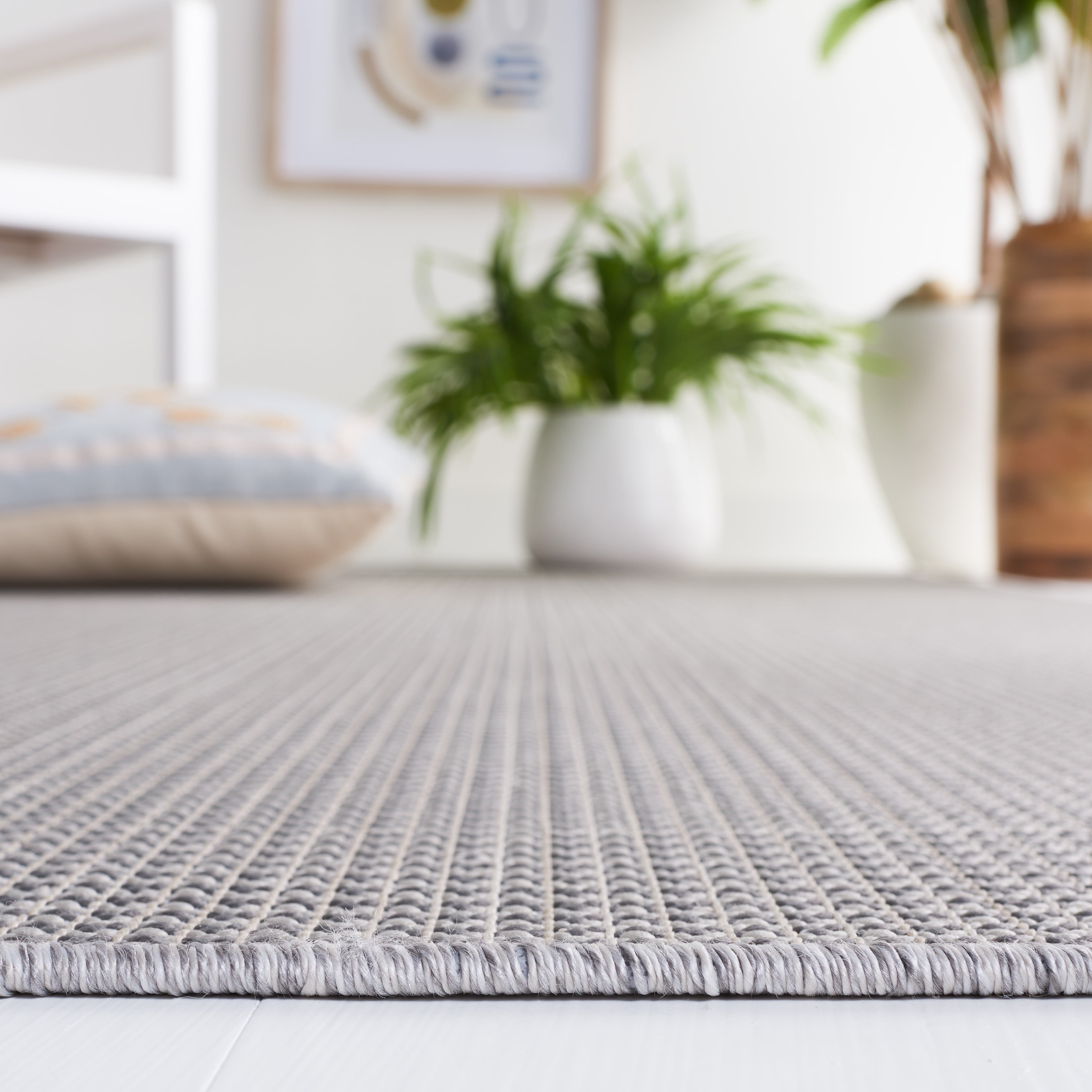 SAFAVIEH Martha Stewart Hampton Solid Indoor/Outdoor Area Rug, Grey, 6'5" x 9'6"
