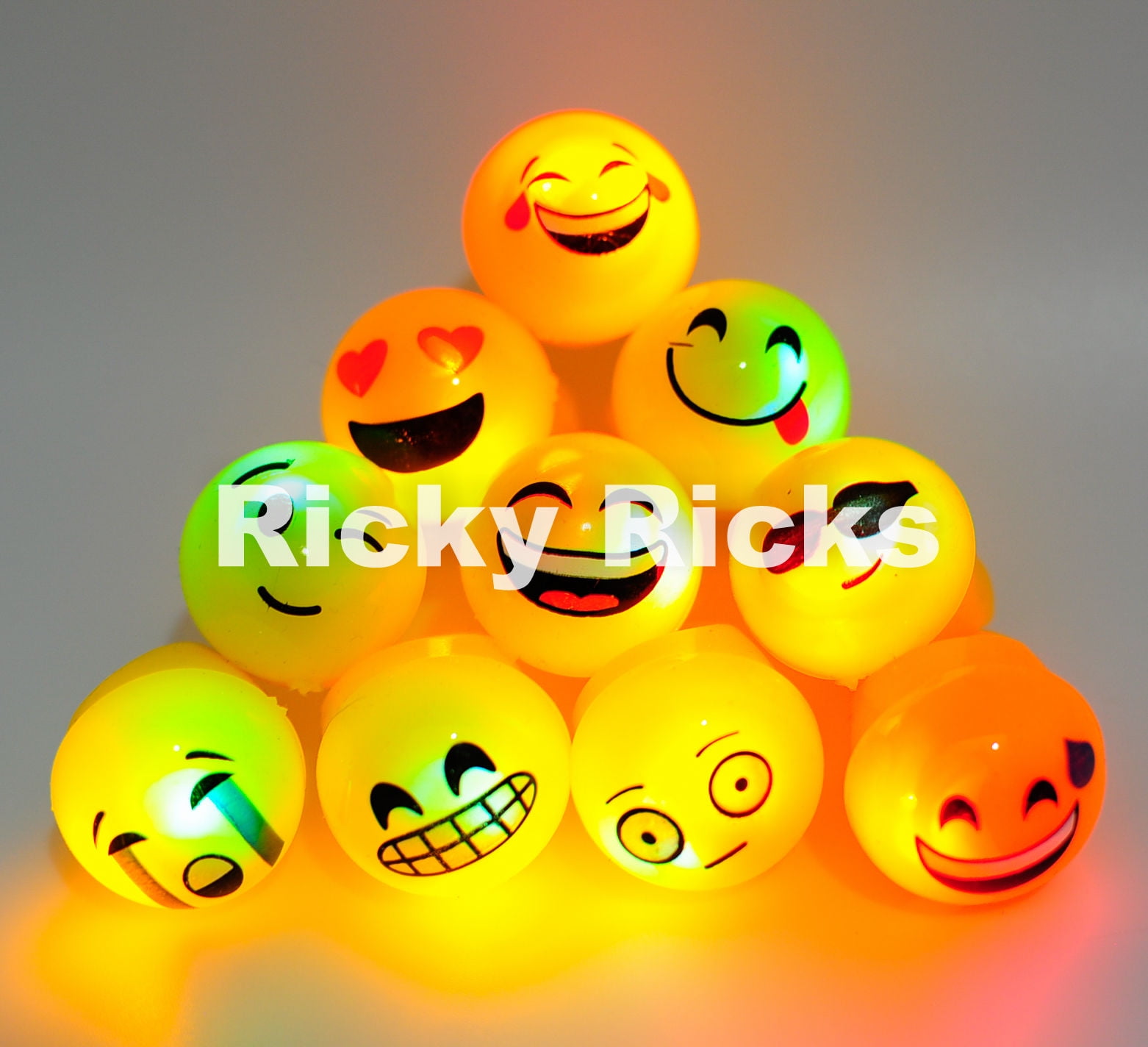 24 PCS Light-Up Emoji Jelly Rings Emoticon Flashing LED Emotions Favors Blinking 