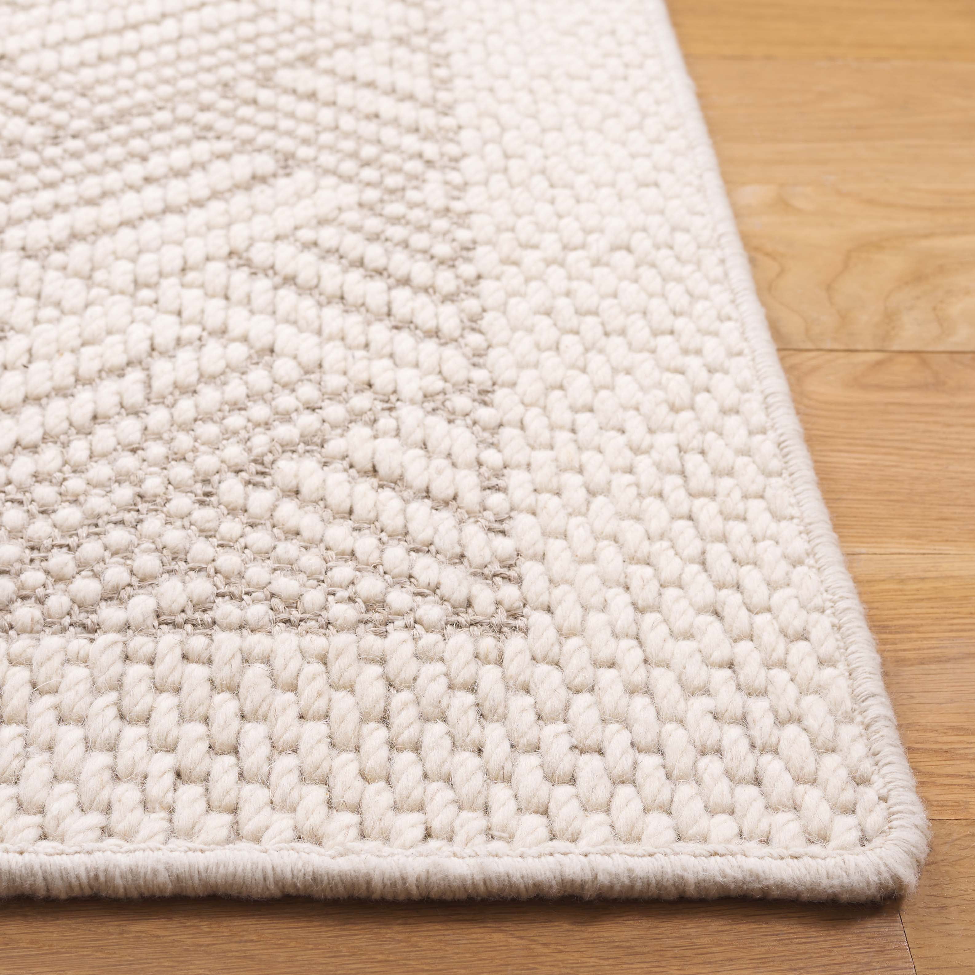 SAFAVIEH Palm Beach Clover Geometric Area Rug, Ivory, 6' x 9'