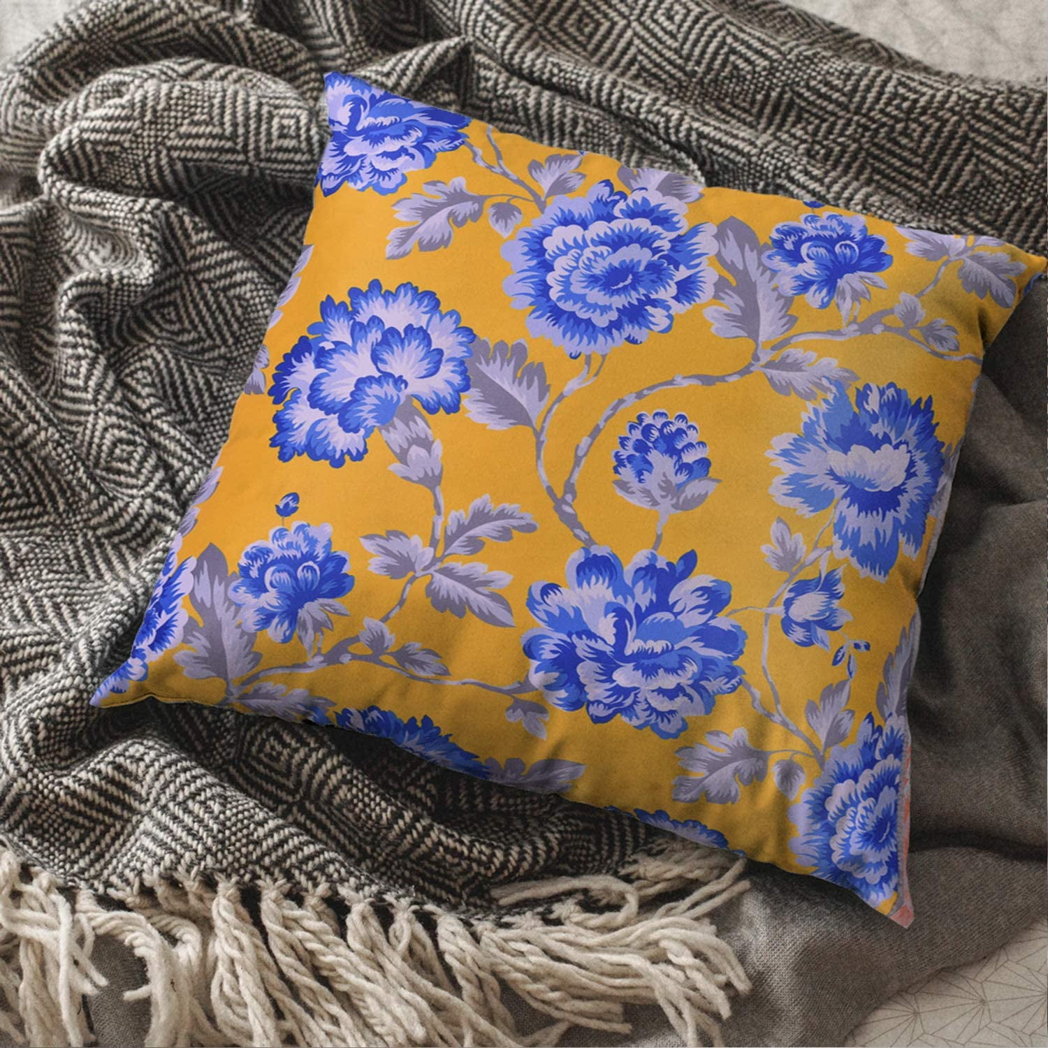 Decozen Decorative Floral Printed Throw Pillow 14 x 20 inches with