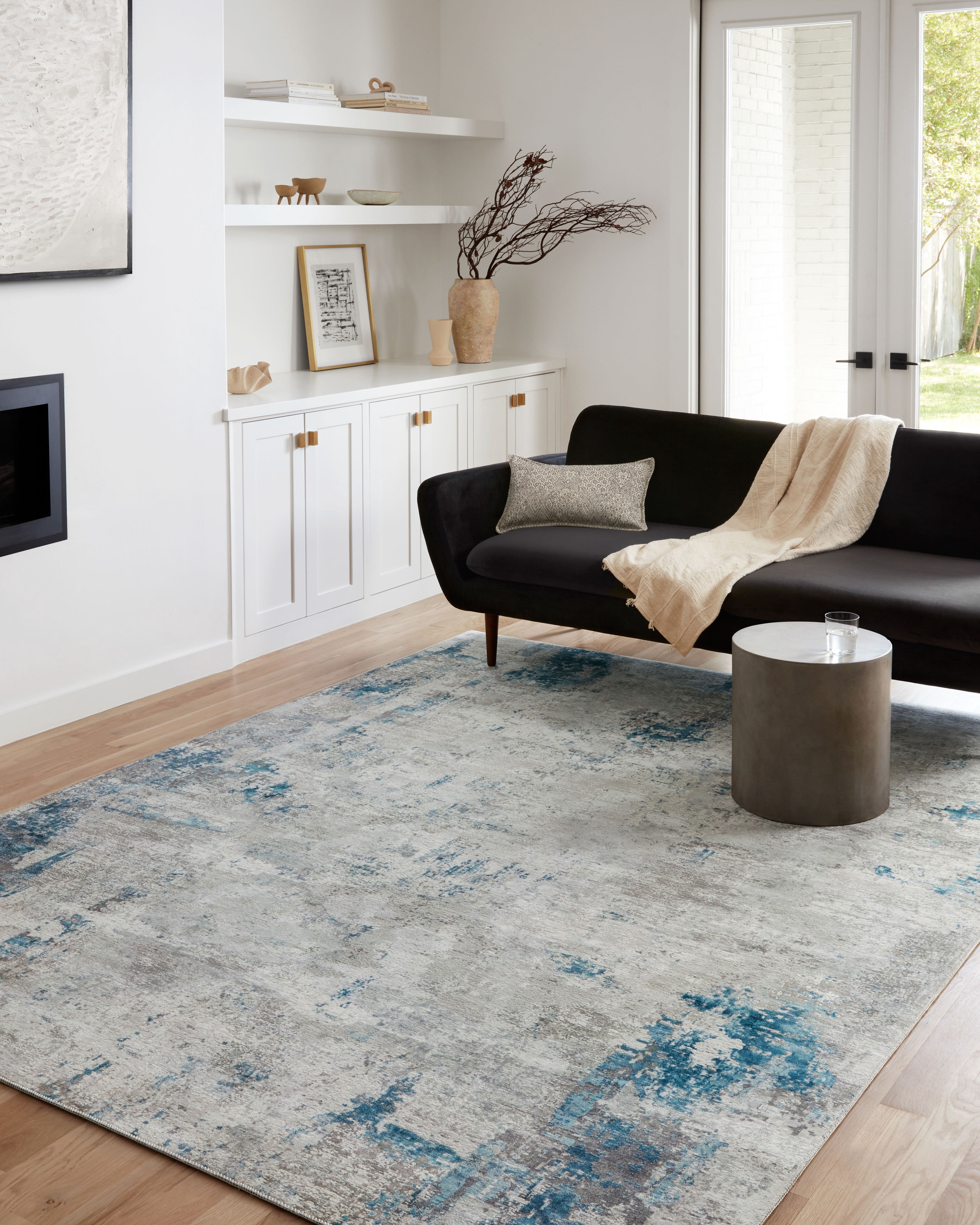 Loloi Drift DRI-01 Pebble / Ocean Abstract Area Rug 7'-6" x 9'-6"