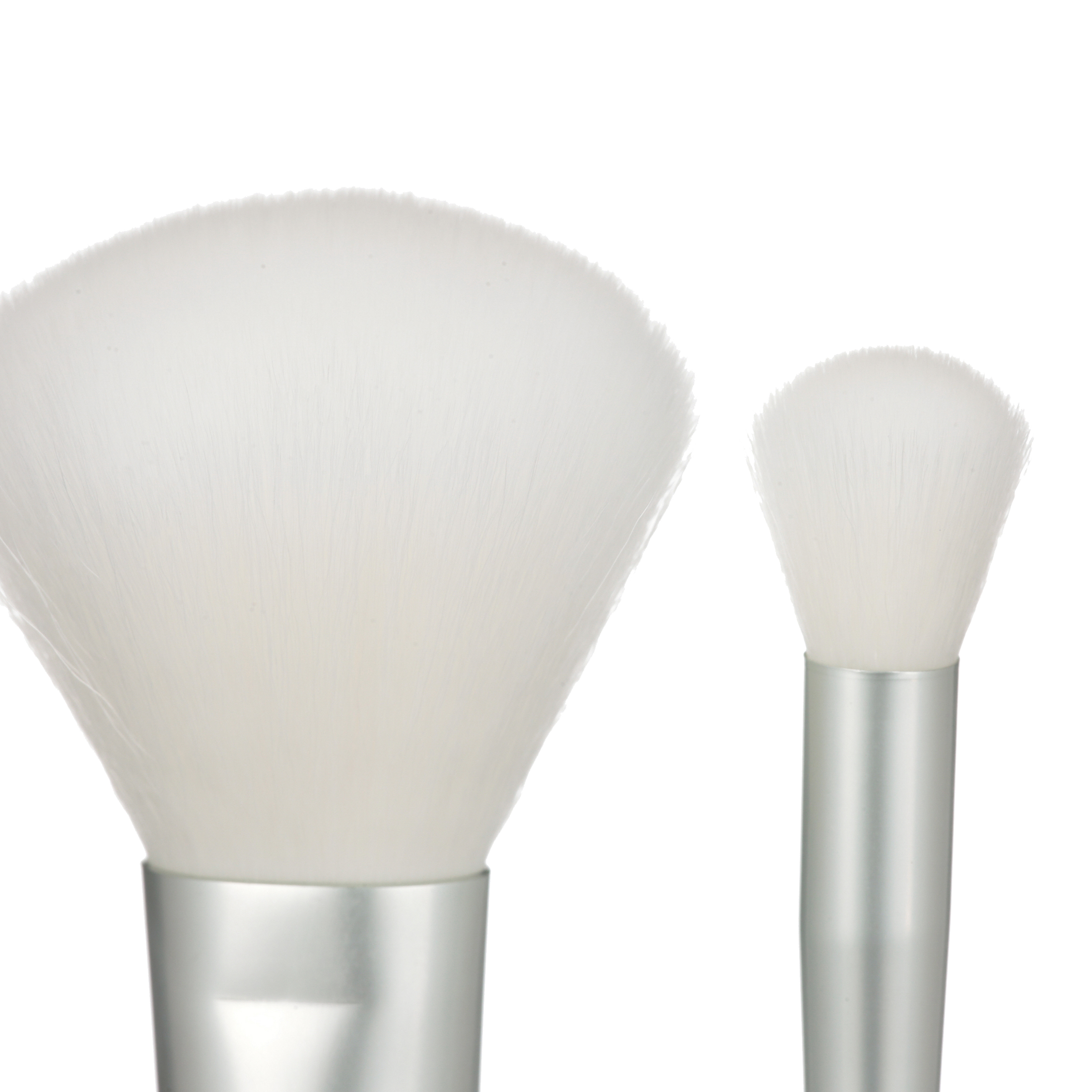 ($23 Value) e.l.f. Candy Cane 7 Piece Holiday Makeup Brush Set, Face & Eye - image 4 of 9