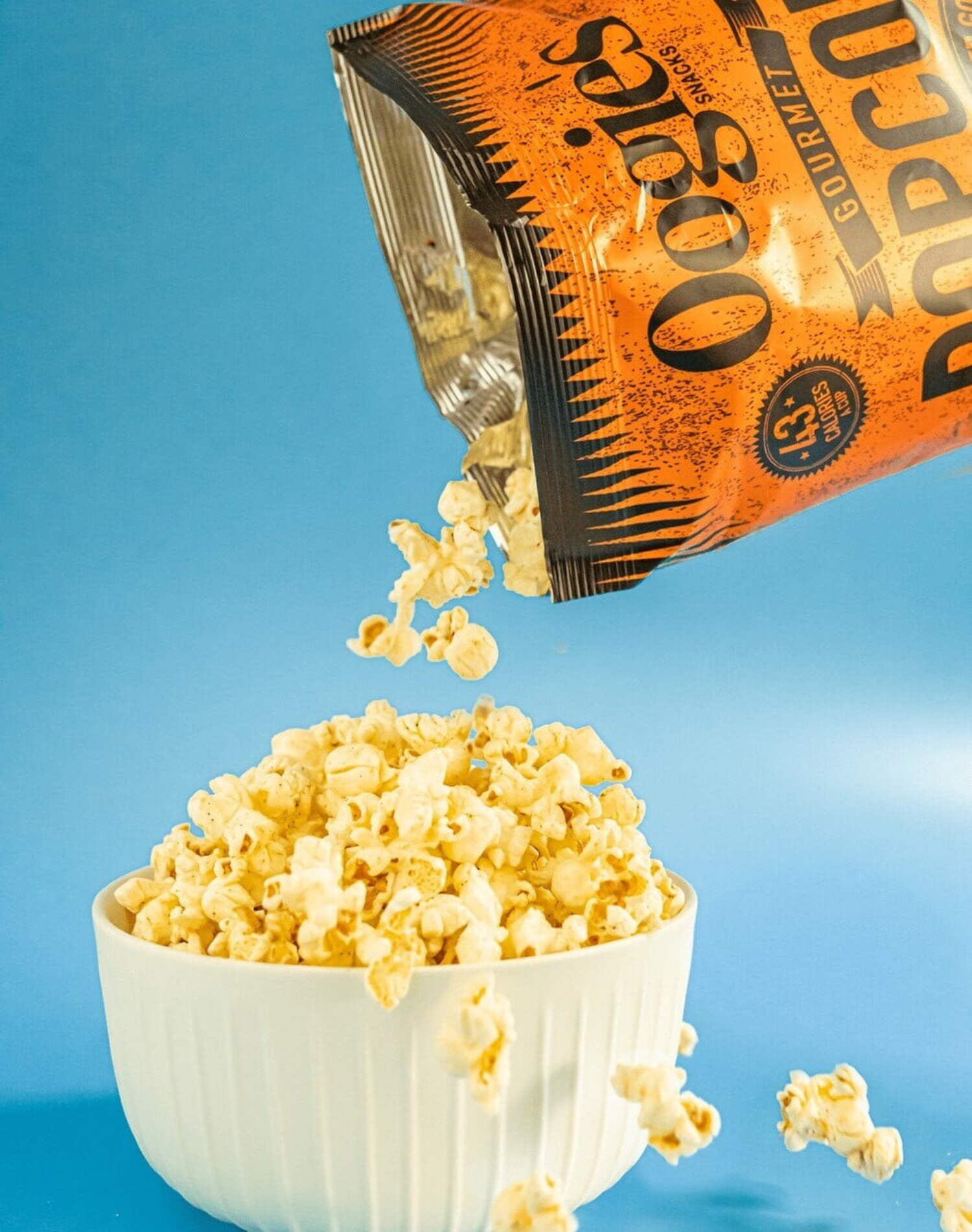 Oogie’s Snacks Gluten-Free Hickory Smoked Gouda Popcorn, 4.25 oz Big Bags (4 Count)