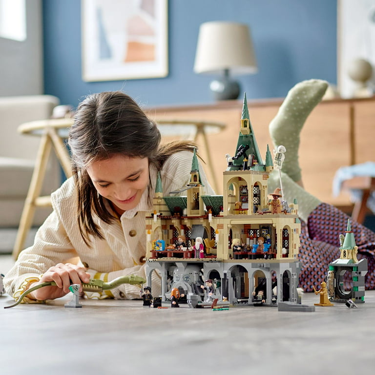 LEGO Harry Potter Hogwarts Great Hall Kit Review: Like Magic
