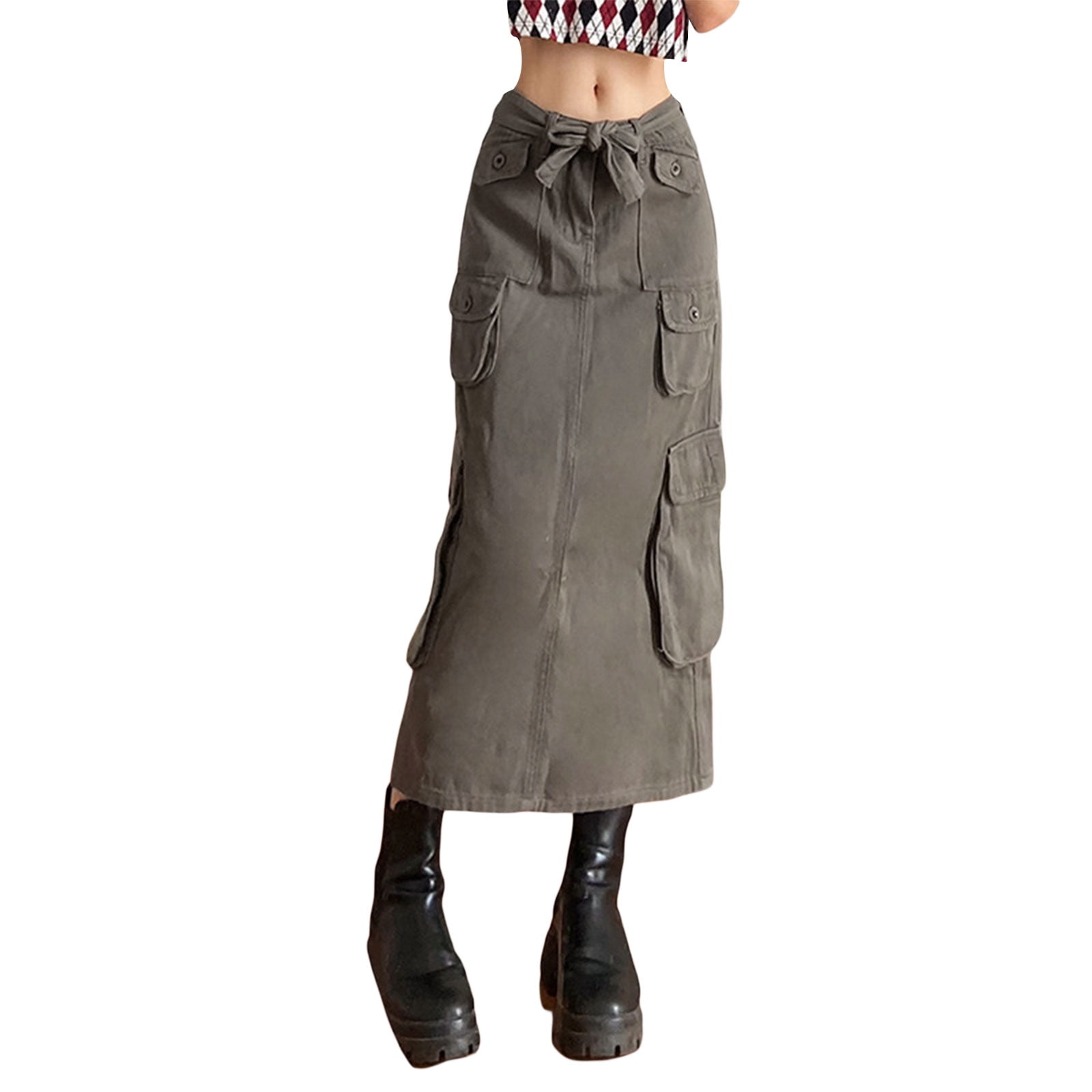 women's cargo skirt with pockets