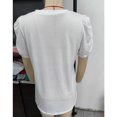 thumbnail image 2 of Camiseta informal de verano con cuello en V y mangas cortas abombadas con ribete plisado para mujer Blanco L, 2 of 3