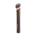 thumbnail image 1 of Brocha de maquillaje Hourglass Ambient Soft Glow Foundation, 1 of 3