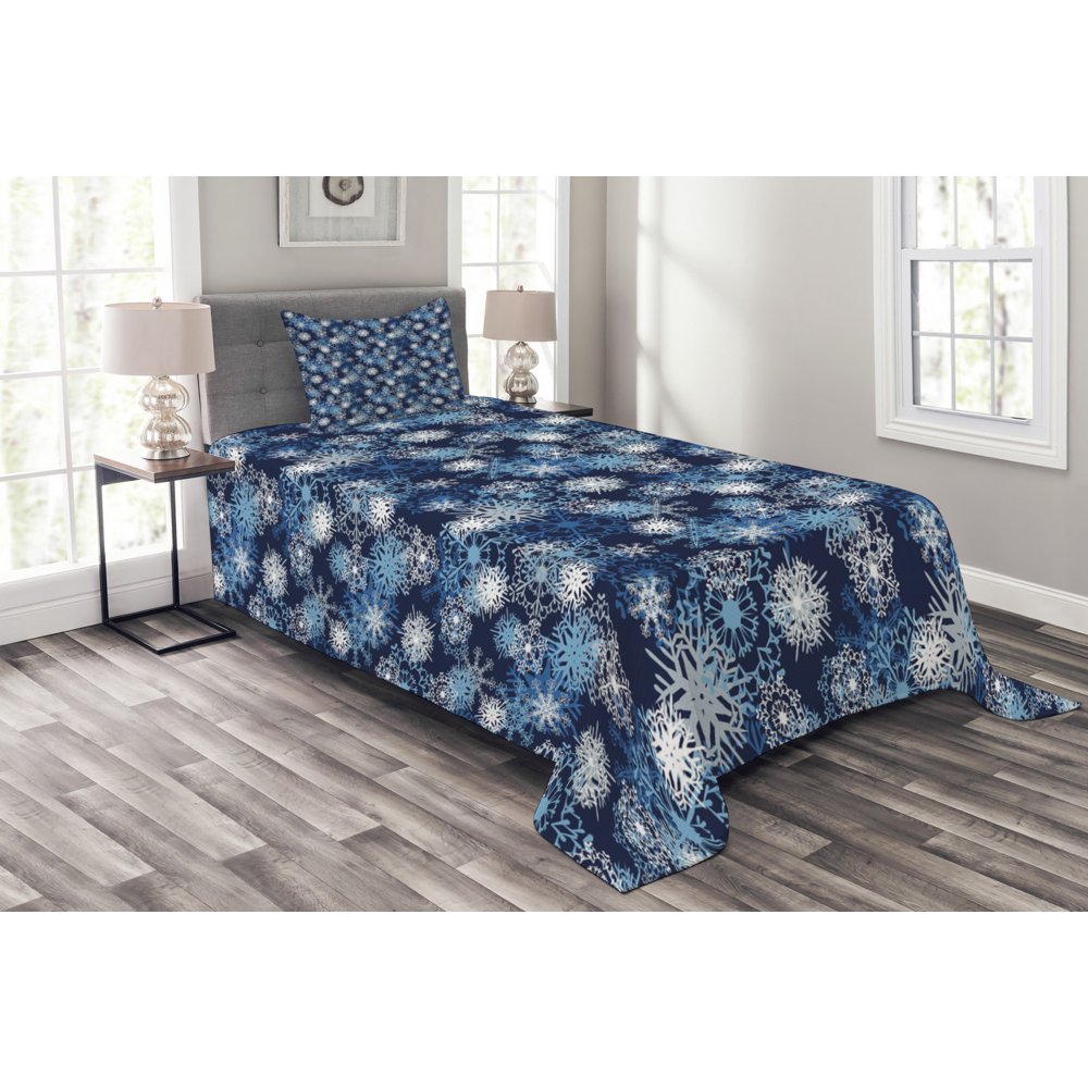 Winter Bedspread Set, Various Different Ornate Snowflakes Blizzard Cold