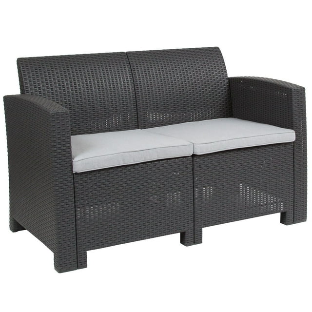 Causeuse en fausse rotin gris clair avec coussin gris clair tout temps
