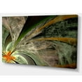 thumbnail image 2 of Fleur Fractale Symmétrique en Vert - Impression sur Toile Florale, 2 of 3